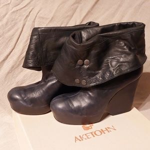 Aketohn convertible wedge ankle boot, size EU41/US9.5-10, EUC